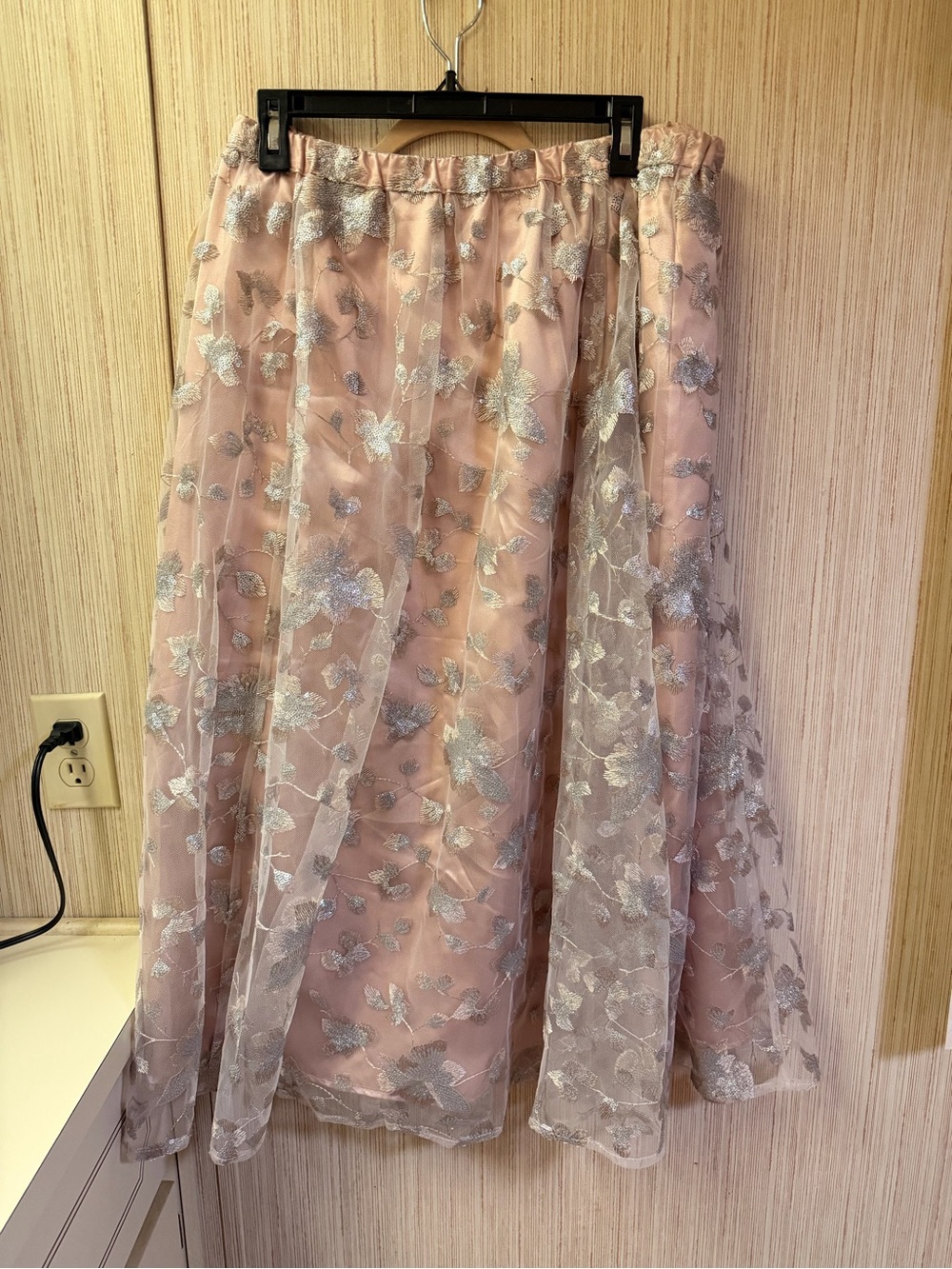 Anne Klein Blush Pink A-Line Embroidered Floral Skirt